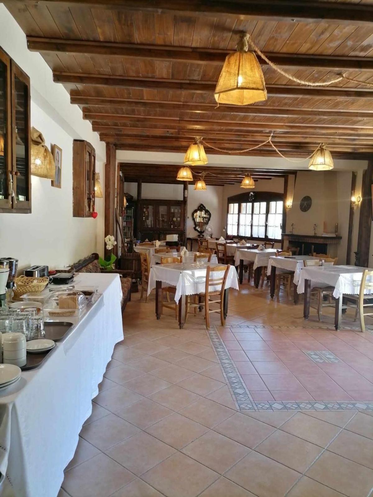 Allotino Hotel - Cafe & Snacks Лагандия Экстерьер фото
